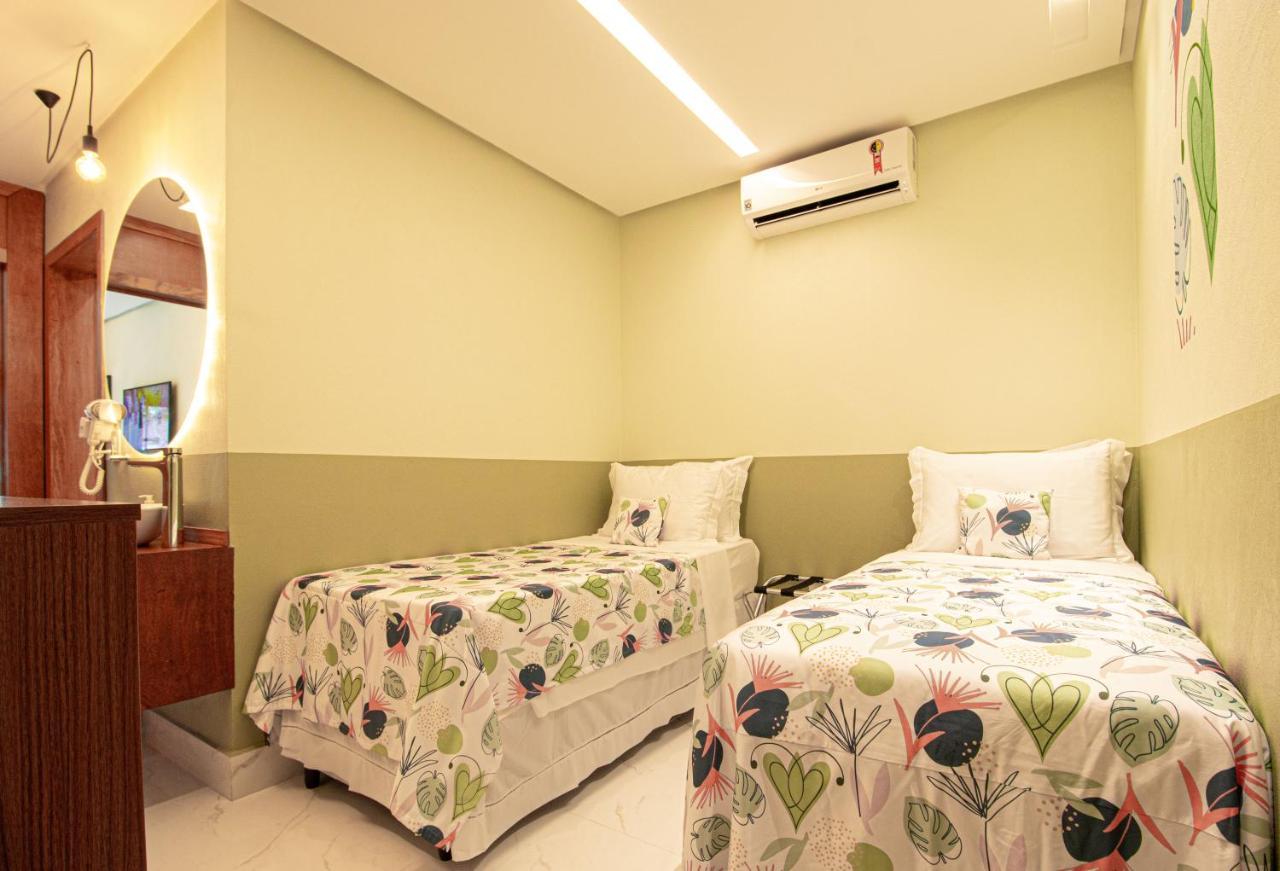 Hotel Flores Do Carmo